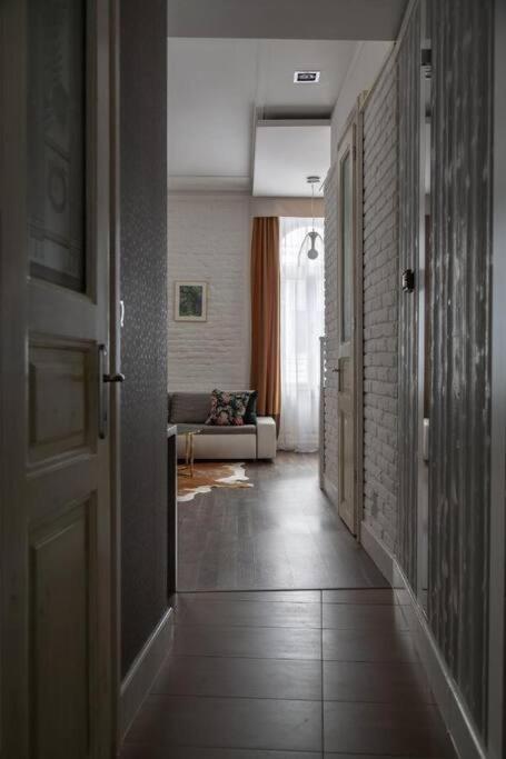 Chic, Captivating Space Near Opera House Будапеща Екстериор снимка